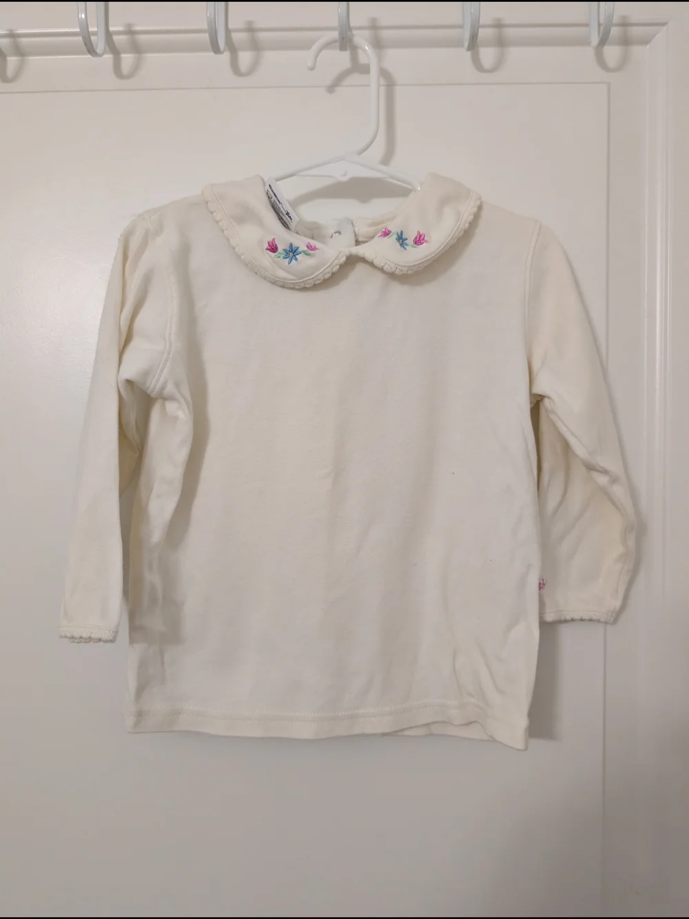 Vintage OshKosh B'gosh Cream Long-Sleeve Top with Embroidered Peter Pan Collar